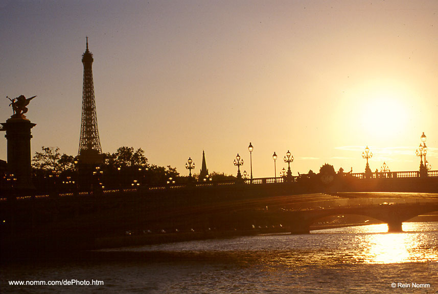 Paris Sun